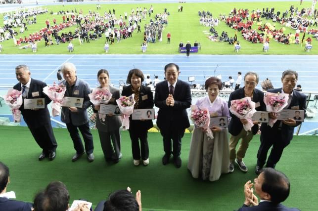 제74회 문경시민체육대회 및 문화제 성황리 개최